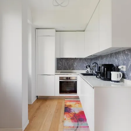 Cimiano M2 Balcony Apartment Milan