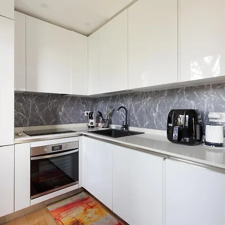 Guesthost - Cimiano M2 Balcony * Μιλάνο