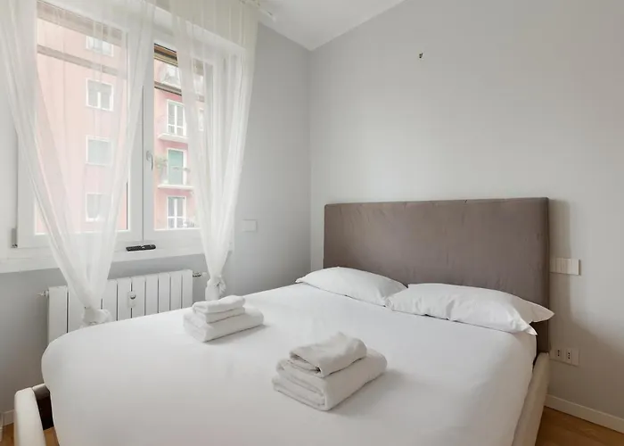 Apartment Guesthost - Cimiano M2 Balcony Mailand