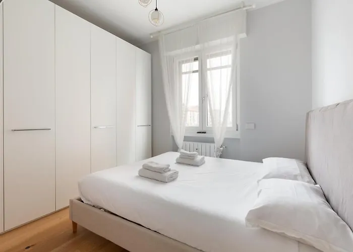 Guesthost - Cimiano M2 Balcony * Mailand